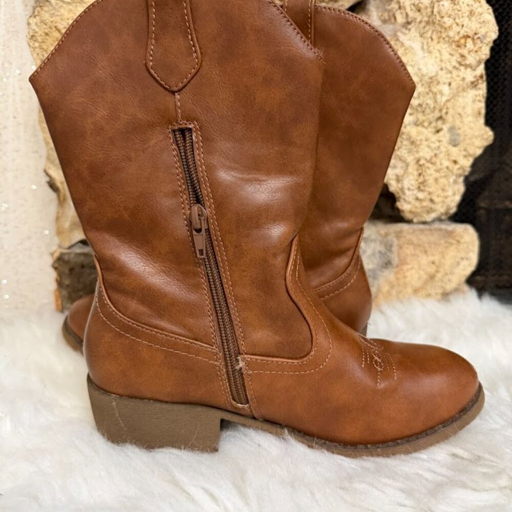 Brown Kids Cowboy Boots With Glitter Stitching Size 4 - Picture 2 of 13